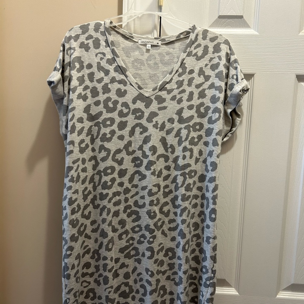 Women’s dress
